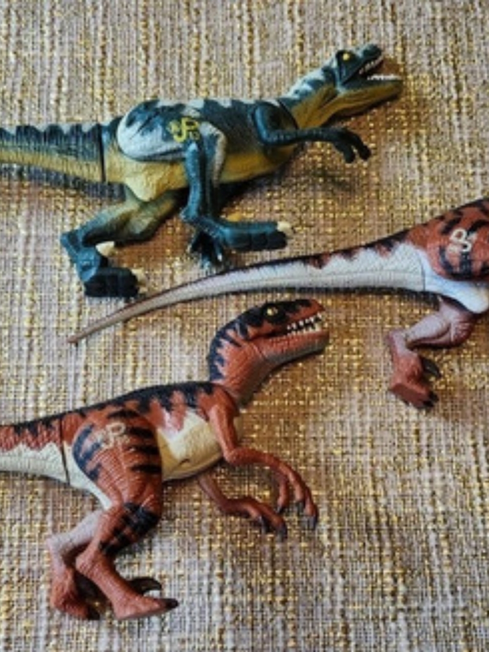 Vintage Kenner Jurassic Park Velociraptor Toys